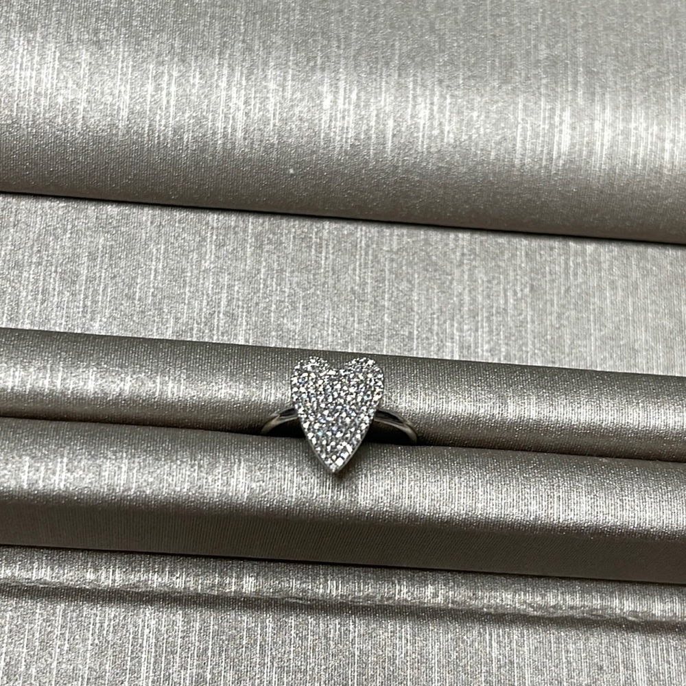14k diamond heart ring